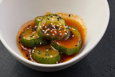 Огурцы том ям