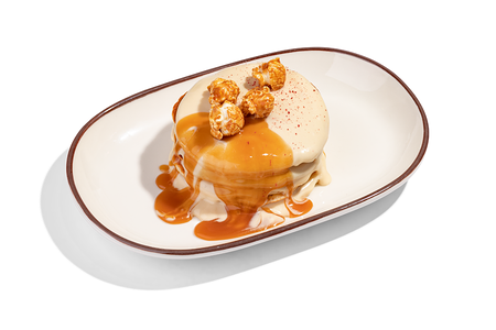 Панкейки с карамельно-сливочным кремом