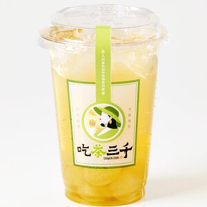 Зеленый чай с виноградом