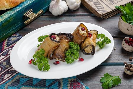 Баклажаны с орехами