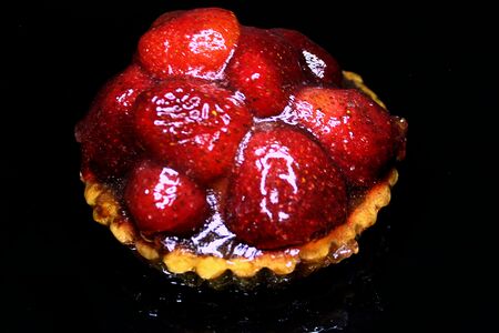 New Корзинка с клубникой