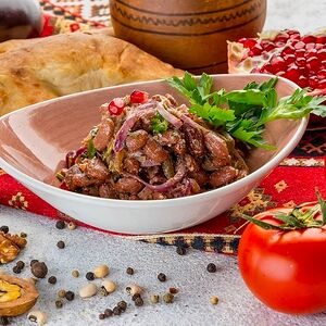 Салат Лобио с грецким орехом