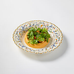 Хумус с острыми креветками