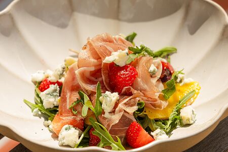 С прошутто и горгонзолой