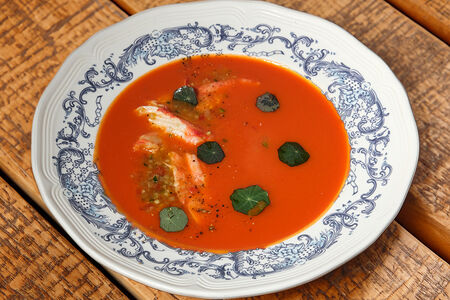 Гаспачо с крабом