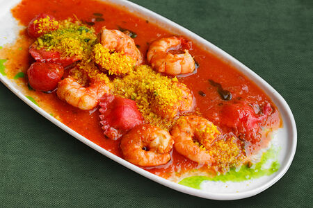 Креветки в томатном соусе