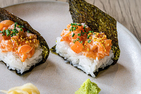 Открытый ролл лосось