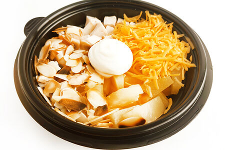 Салат курица с ананасами