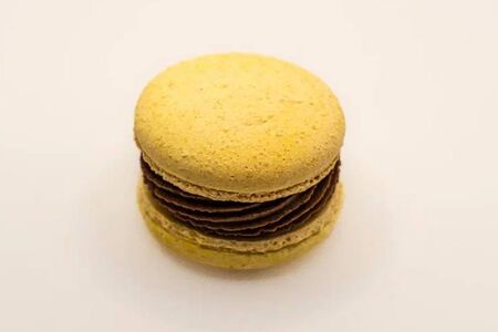 Макарон Шоколад-банан