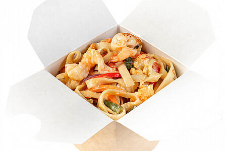 Лапша с креветкой в сливочно-соевом соусе