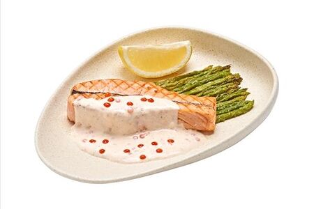 Стейк из семги под сливочно икорным соусом