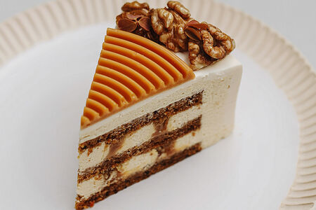 Морковный торт с карамелью