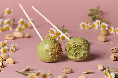 Кейк-поп Фисташковый