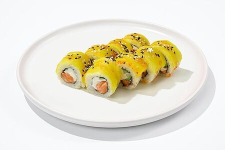 Ролл лосось такуан