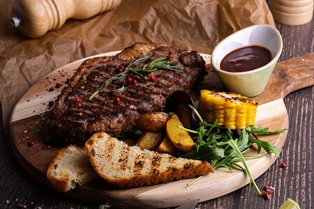 Стейк Стриплойн зернового откорма