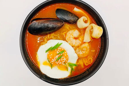 Лапша Рамен с морепродуктами