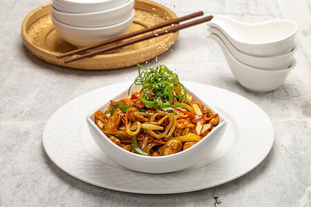 Удон с курицей