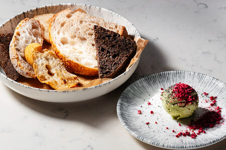 Хлеб с маслом