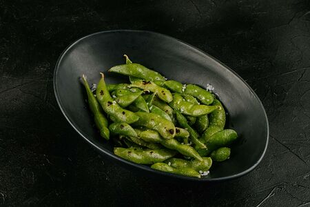 Эдамаме с трюфельным маслом