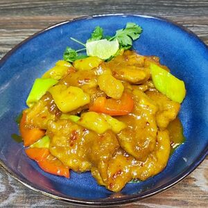 Курочка карри по-индийски с ананасами