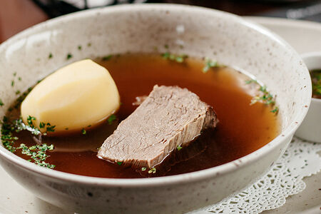 Бизнес-ланч  Суп с телятиной и картофелем