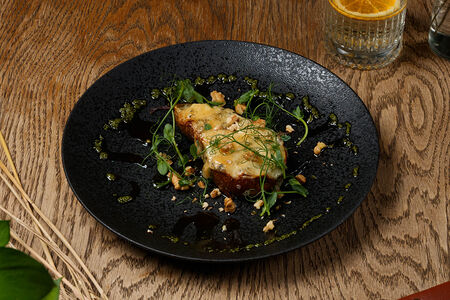 Запеченная груша с дор-блю