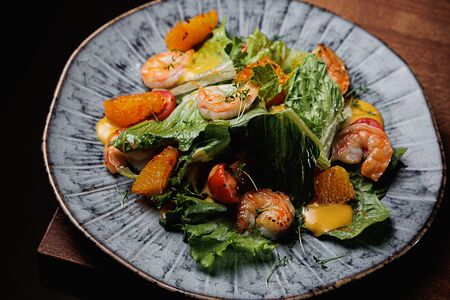 Грин салат с креветками