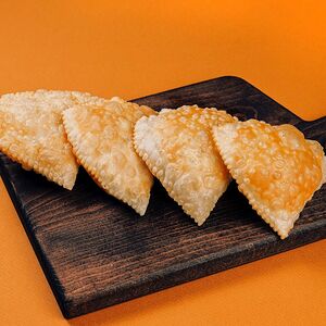 Чебурята с сыром