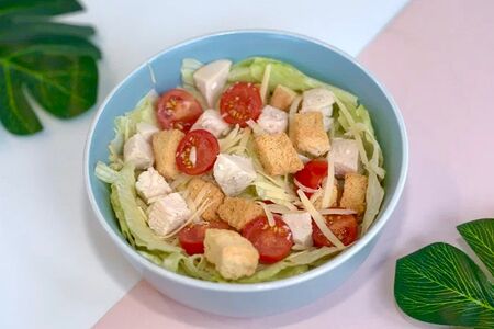 Цезарь-боул с курицей