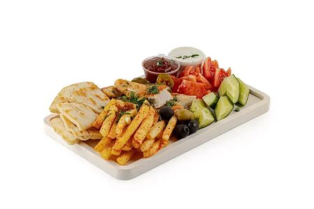 Гиро на тарелке (сувлак)