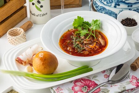 Борщ с салом и папушкой