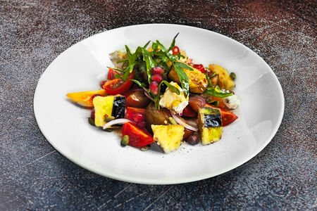 Томатный салат