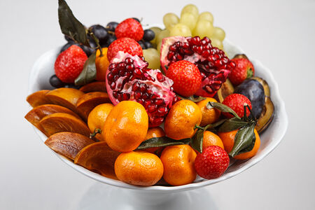 Большая фруктовая тарелка