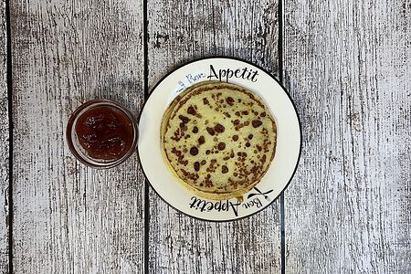 Блинчики с яблочным джемом