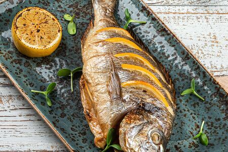 Дорадо на мангале