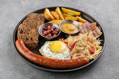 Английский завтрак с колбаской