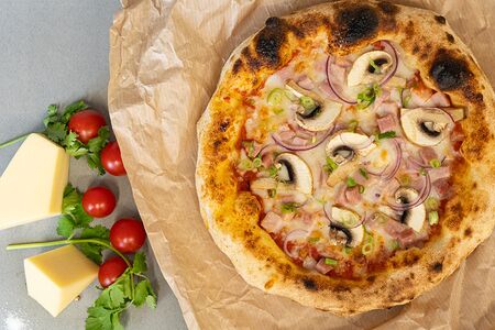 Пицца Тамбовский окорок с грибами