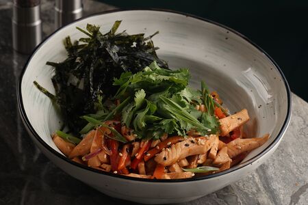 Лосось и овощи