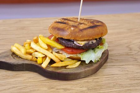 Комбо бургер говяжий