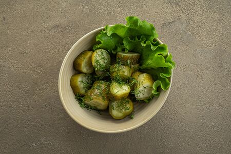 Хрустящие маринованные огурцы