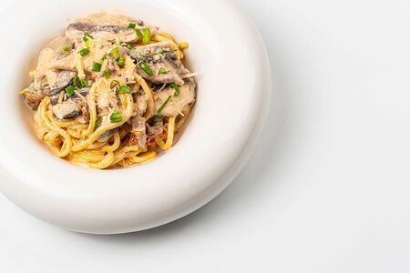 Паста со скумбрией и вялеными томатами