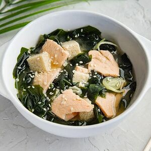 Мисо суп с лососем