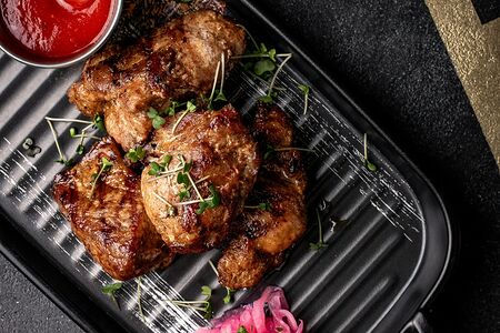 Шашалык из свиного окорока   