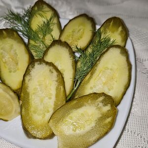 Огурцы малосольные 