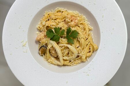 Паста том ям с морепродуктами