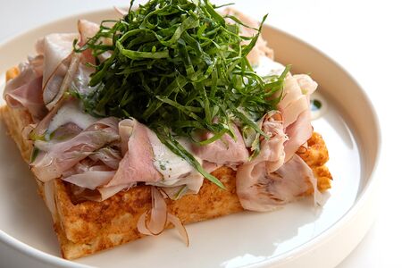 Сырная вафля с тамбовским окороком