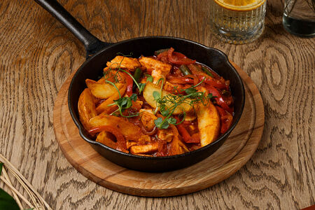 Жаркое на сковороде