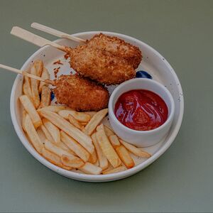 Корн-дог с фри