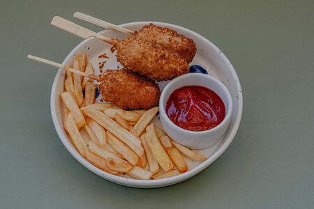 Корн-дог с фри