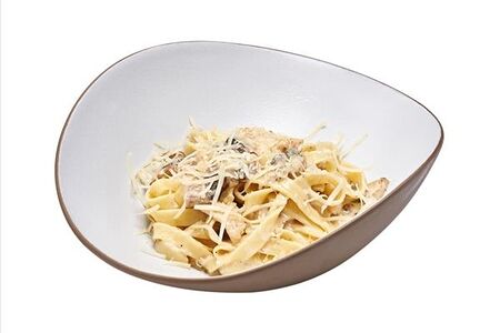 Паста фетучини с курицей